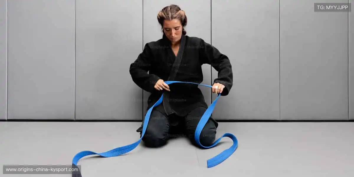 📺高清多机位，VR 沉浸体验！实时弹幕互动，不错过任何精彩！🎯